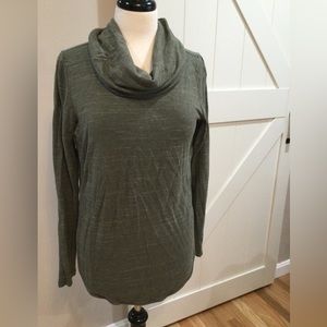 LOFT, Medium long sleeve cowl neck green top